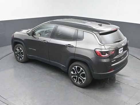 Used 2024 Jeep Compass Limited AWD/4WD image 31