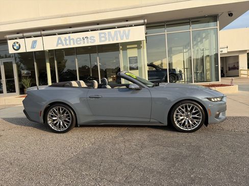 Used 2024 Ford Mustang Premium RWD image 9