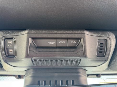 New 2025 Jeep Wrangler Unlimited Rubicon 392 image 33