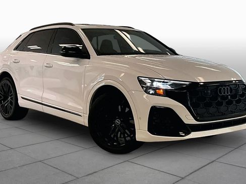 Used 2025 Audi SQ8 Prestige AWD/4WD image 2