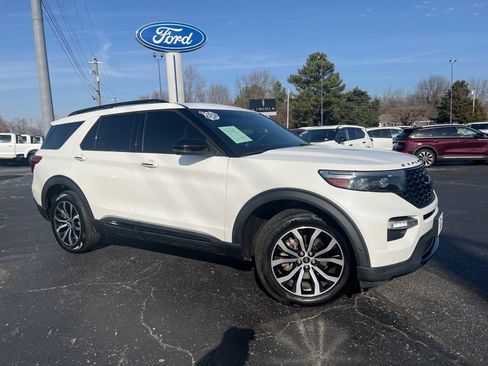 Used 2020 Ford Explorer ST w/ Premium Technology Package image 3