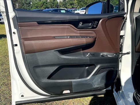 Used 2026 Honda Odyssey Touring image 13