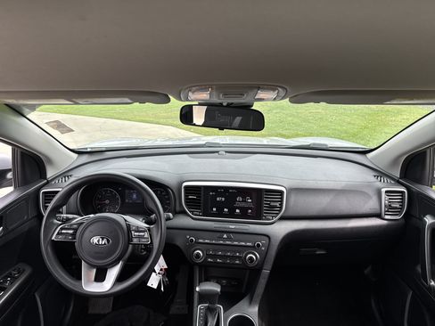 Used 2020 Kia Sportage LX FWD image 18