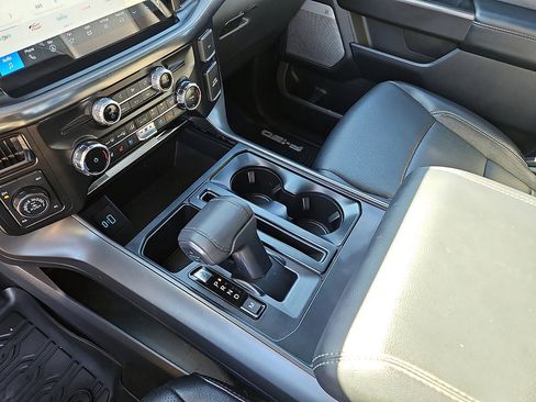 Used 2024 Ford F150 Lariat w/ FX4 Off-Road Package image 20