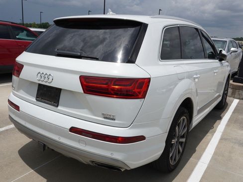 Used 2018 Audi Q7 3.0T Prestige AWD/4WD image 5