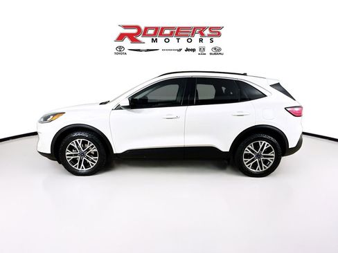 Used 2021 Ford Escape SEL w/ Technology Package image 4