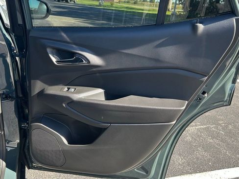 New 2025 Chevrolet Trax LT w/ LT Convenience Package image 12