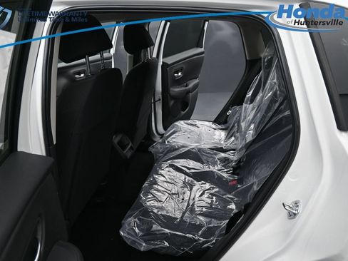 New 2026 Honda HR-V LX image 17