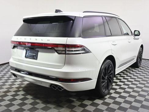 New 2026 Lincoln Aviator Reserve AWD/4WD image 6