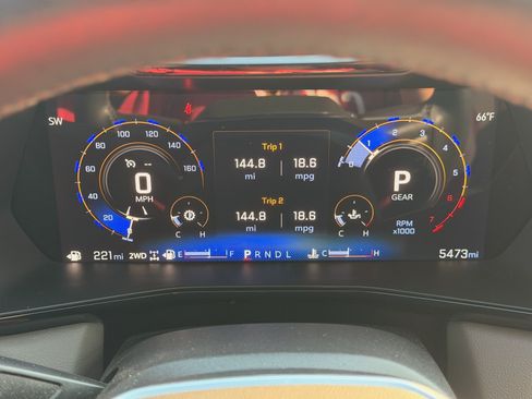 Used 2026 Chevrolet Colorado ZR2 w/ Technology Package AWD/4WD image 21