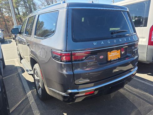 Used 2022 Jeep Wagoneer Series II image 4