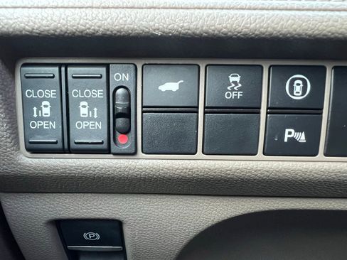 Used 2022 Honda Odyssey Touring image 35