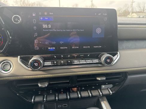 Used 2024 Chevrolet Colorado ZR2 w/ Safety Package image 11