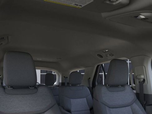 New 2026 Ford Explorer Active image 22