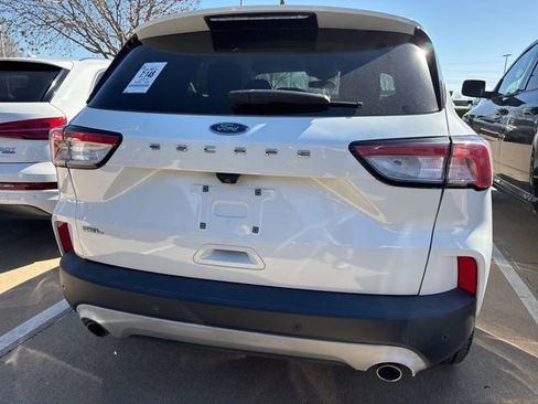 Used 2020 Ford Escape SEL image 5