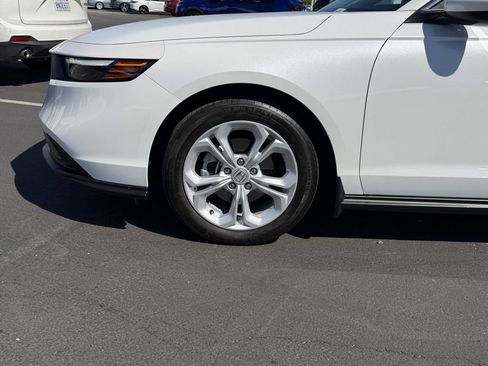 Used 2025 Honda Accord LX image 5