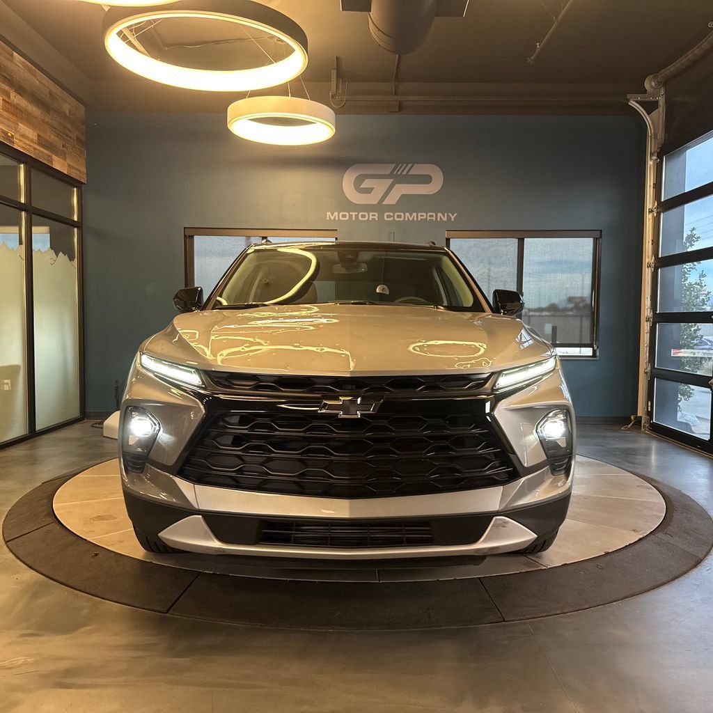 Used 2024 Chevrolet Blazer LT w/ Convenience Package AWD/4WD image 9