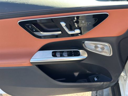 Used 2024 Mercedes-Benz GLC 300 GLC 300 Coupe image 21