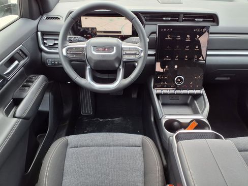New 2026 GMC Terrain Elevation w/ Black Edition FWD image 2