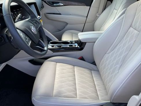 Certified 2023 Buick Envision Avenir image 5