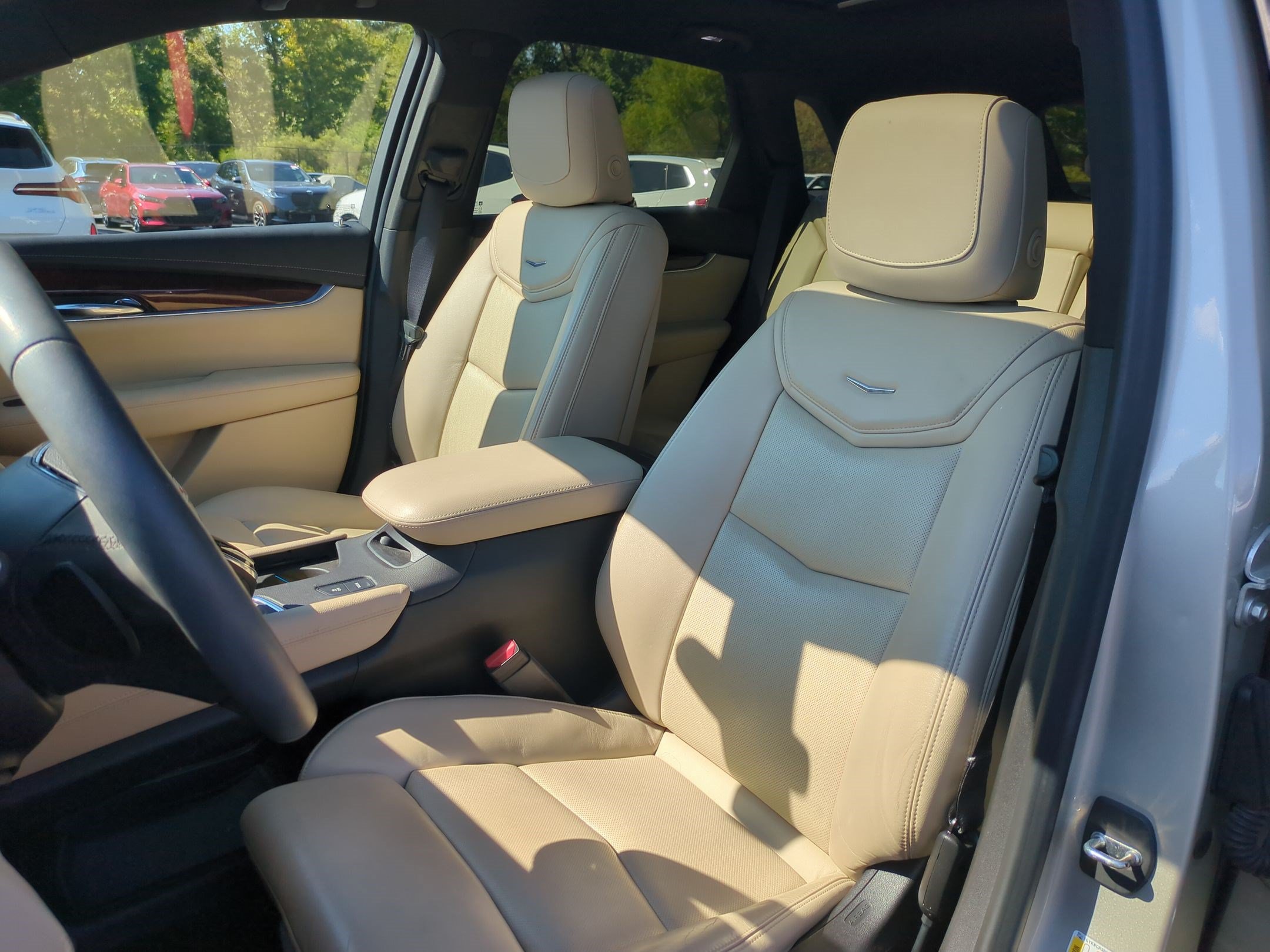 Used 2017 Cadillac XT5 Premium Luxury FWD image 13