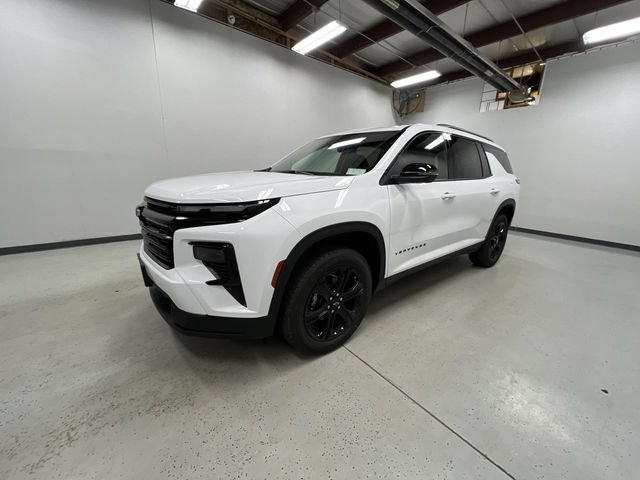 New 2027 Chevrolet Traverse LT w/ Midnight/Sport Edition AWD/4WD image 4