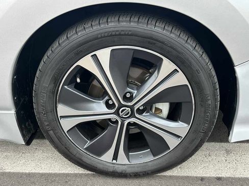 Used 2021 Nissan Leaf SV w/ SV Technology Package image 57