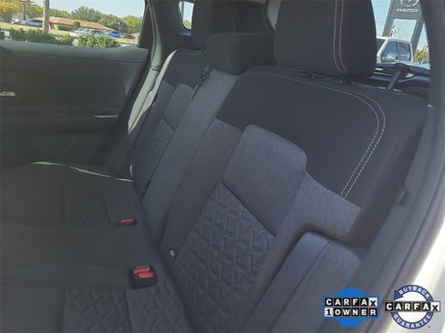 Certified 2025 Nissan Kicks SV image 10