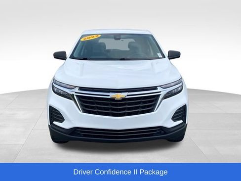 Certified 2022 Chevrolet Equinox LS w/ Driver Confidence II Package AWD/4WD image 2