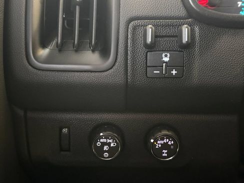 Used 2021 Chevrolet Colorado LT w/ Redline Special Edition AWD/4WD image 23
