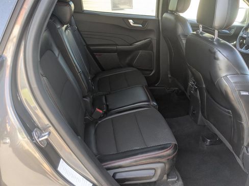 Used 2024 Ford Escape ST-Line AWD/4WD image 35