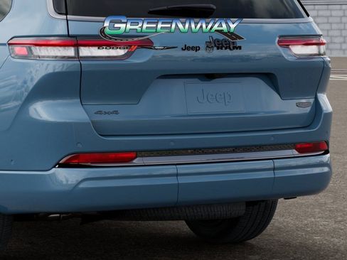 New 2026 Jeep Grand Cherokee L Summit AWD/4WD image 13