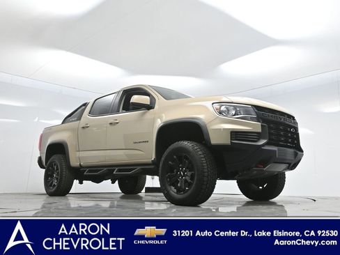 Used 2022 Chevrolet Colorado ZR2 w/ ZR2 Dusk Special Edition image 2