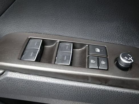 Used 2024 Toyota Camry XSE FWD image 17