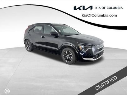Certified 2025 Kia Niro SX