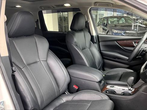 Used 2023 Subaru Ascent Touring image 9