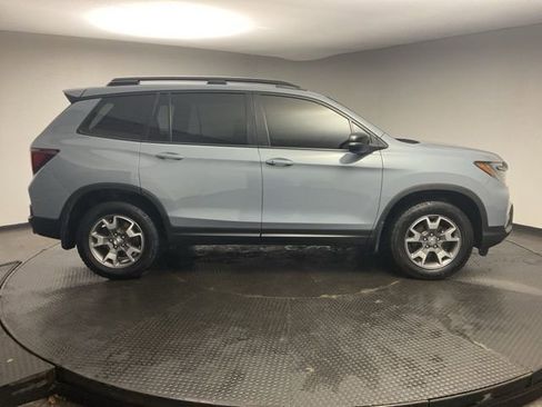 Used 2023 Honda Passport TrailSport image 9