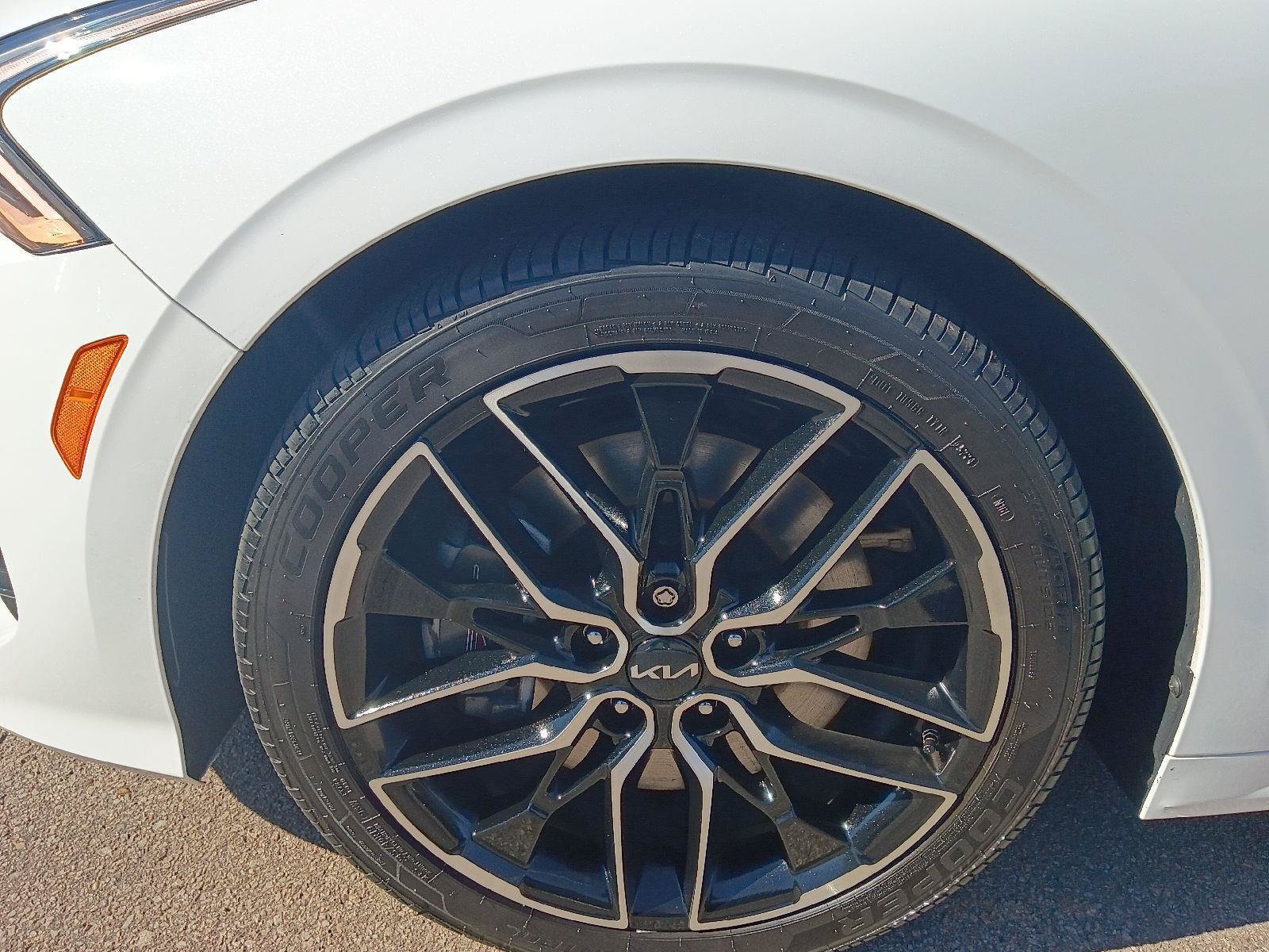 Used 2023 Kia K5 GT FWD image 11