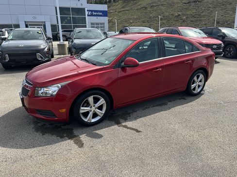 Used 2014 Chevrolet Cruze LT image 23