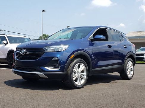 Used 2023 Buick Encore GX Preferred w/ Cold Weather Comfort Package AWD/4WD image 2