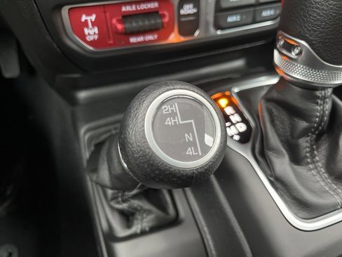 New 2026 Jeep Gladiator Mojave image 44