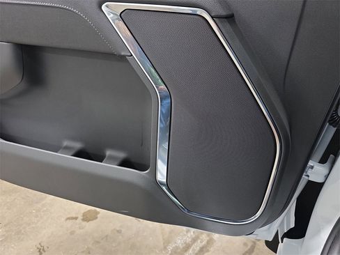 New 2026 GMC Sierra 2500 SLT image 27