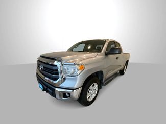 Used 2014 Toyota Tundra SR5 AWD/4WD video 1