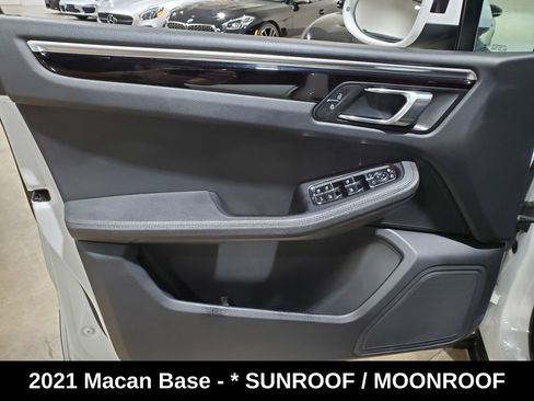 Used 2021 Porsche Macan AWD/4WD image 8