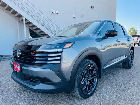 New 2026 Nissan Kicks SR w/ SR Premium Package image 3