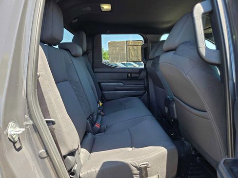 Used 2024 Toyota Tacoma SR5 AWD/4WD image 12