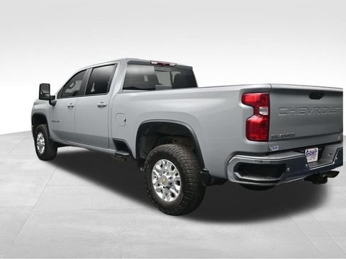 Used 2024 Chevrolet Silverado 3500 LT w/ Safety Package AWD/4WD image 3
