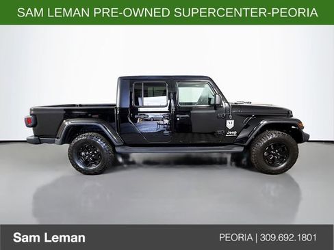 Used 2022 Jeep Gladiator Overland w/ Trailer Tow Package AWD/4WD image 8