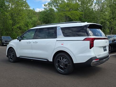 New 2026 Kia Carnival SX FWD image 3