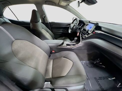 Used 2024 Toyota Camry LE image 25